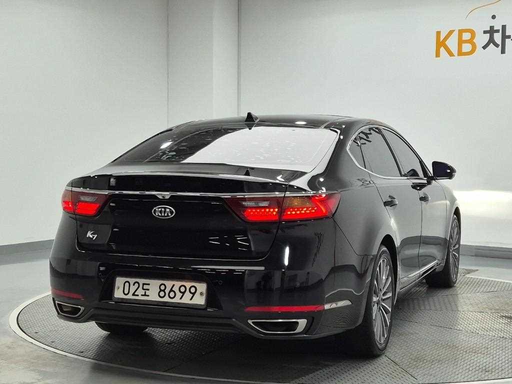 KIA K7 - Vista 3