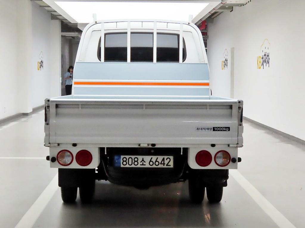 Small Truck Cargo (small) - Vista 3