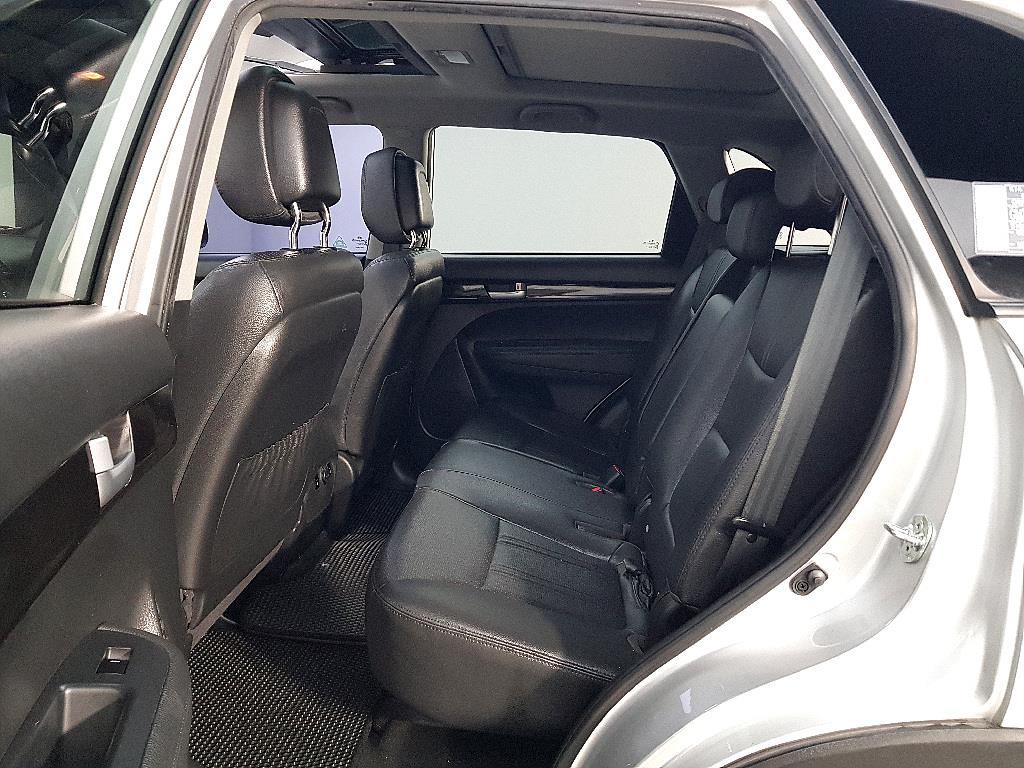 KIA Sorento - Vista 9