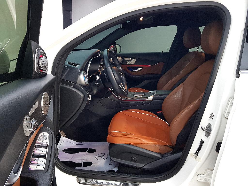 Mercedes Benz GLC Class - Vista 8