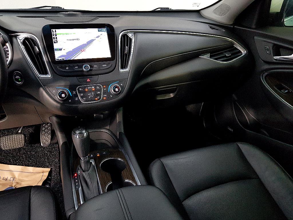 Chevrolet Malibu - Vista 10