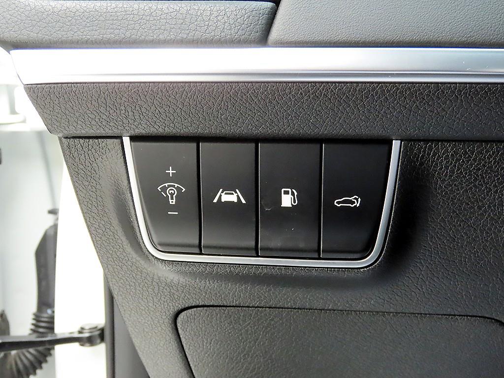 KIA Stinger - Vista 12