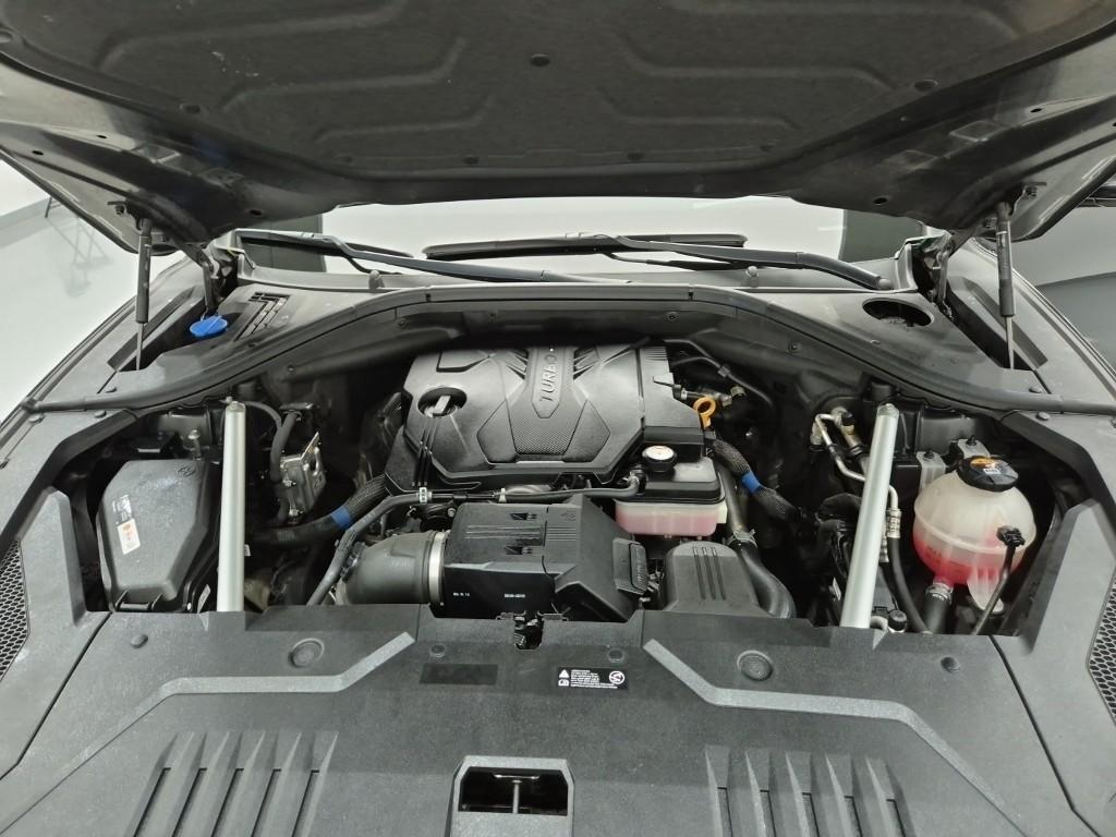 Genesis GV70 - Vista 5