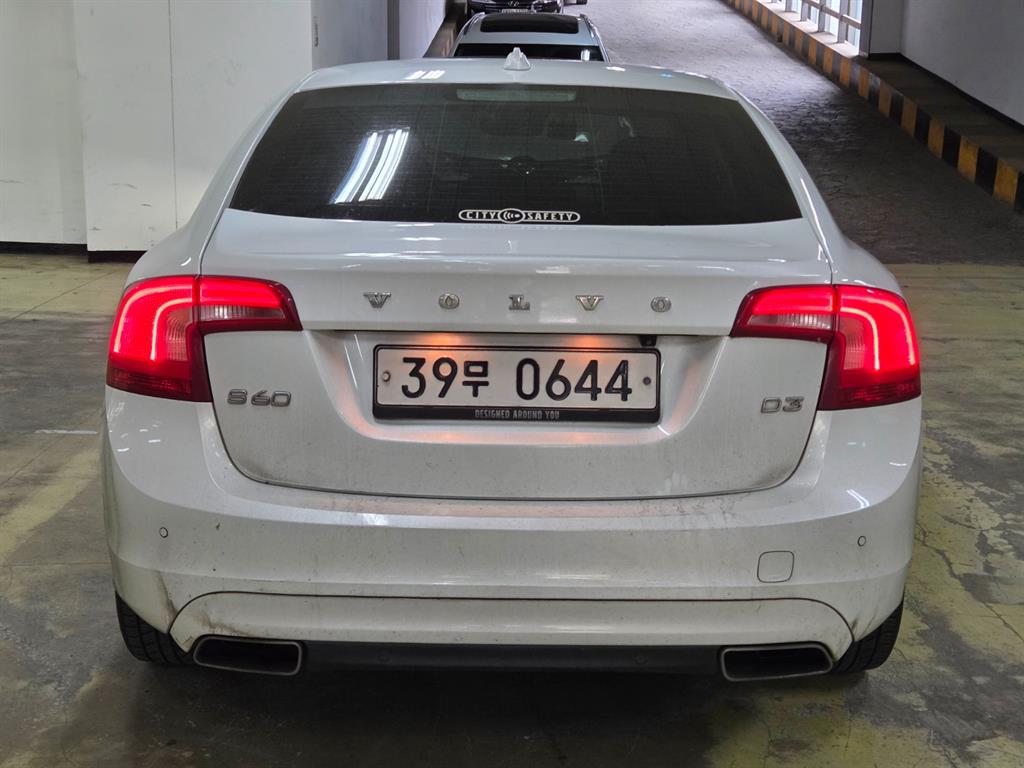 Volvo S60 - Vista 4