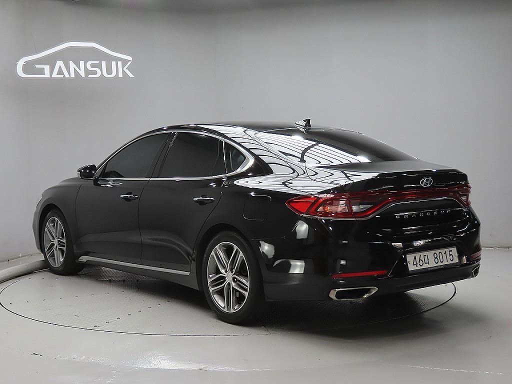 HYUNDAI Grandeur - Vista 3