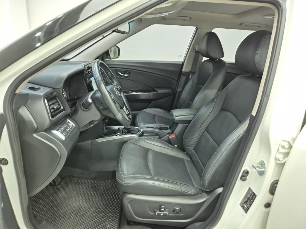 Ssangyong Tivoli - Vista 11