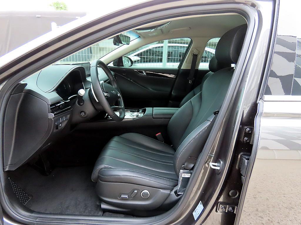 Genesis G80 - Vista 5