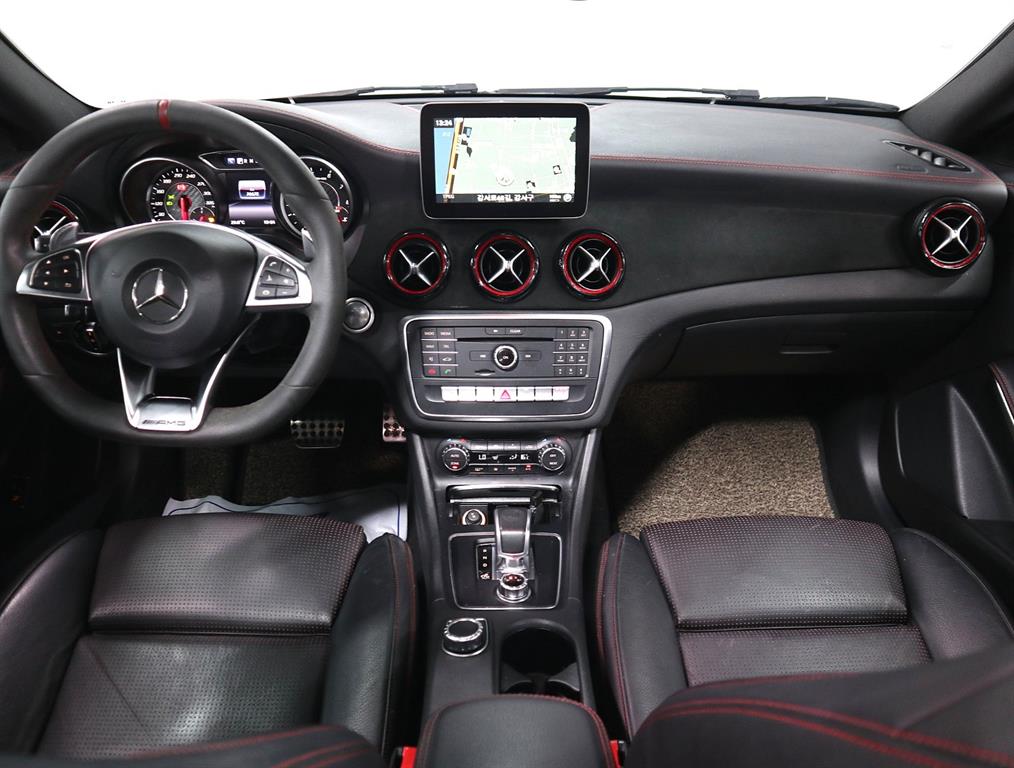 Mercedes Benz CLA Class - Vista 5