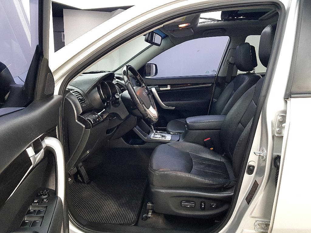 KIA Sorento - Vista 8