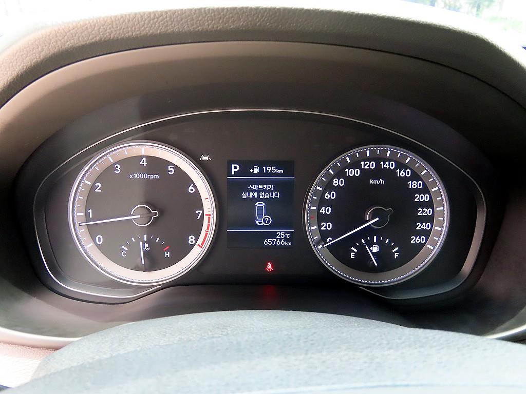 HYUNDAI Grandeur - Vista 9