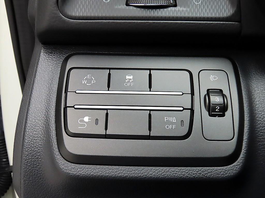 Ssangyong Tivoli - Vista 12
