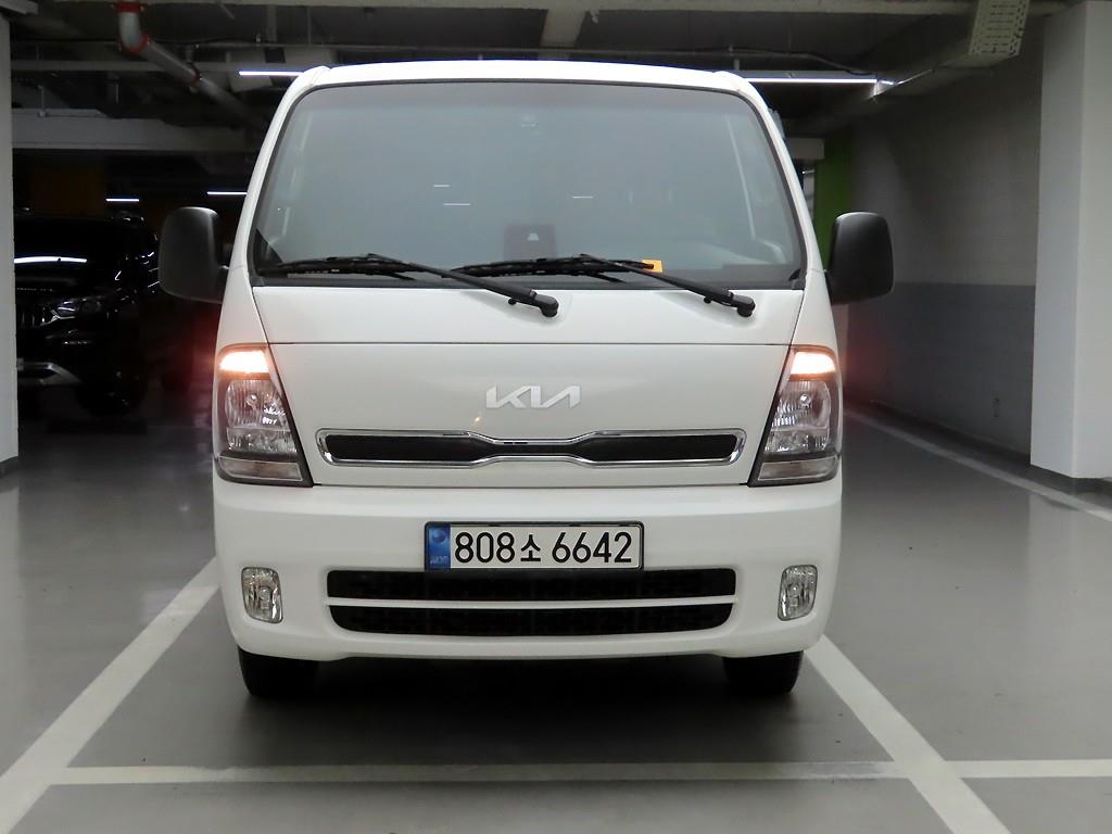 Small Truck Cargo (small) 2022 Blanco - Importación desde Corea - HF Imports Iquique - Foto 1