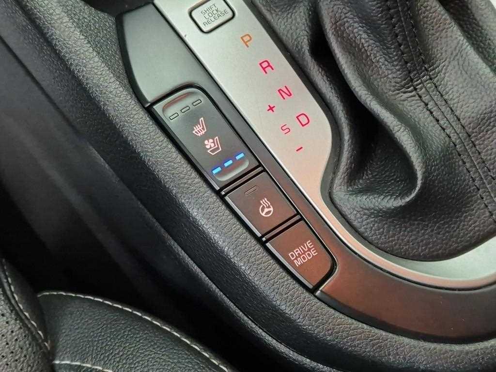 KIA K3 2018 Blanco - Importación desde Corea - HF Imports Iquique - Foto 17