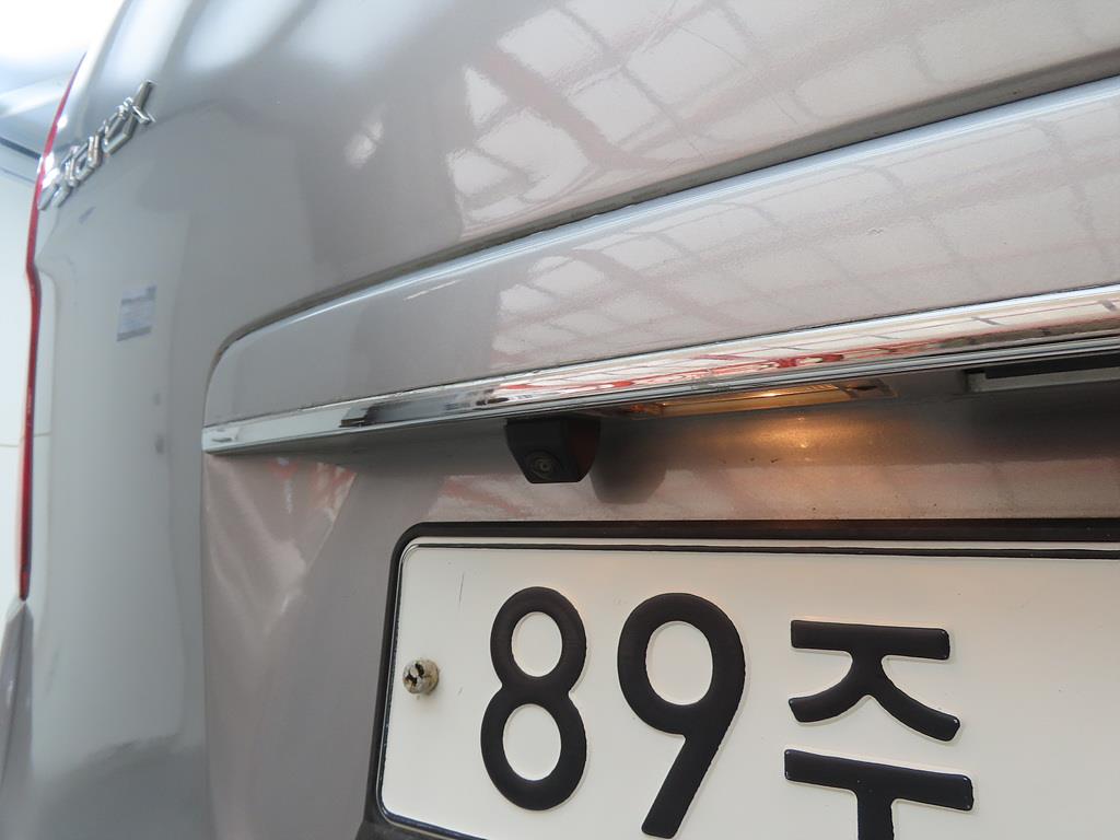 HYUNDAI Starex 2015 Plateado - Importación desde Corea - HF Imports Iquique - Foto 17