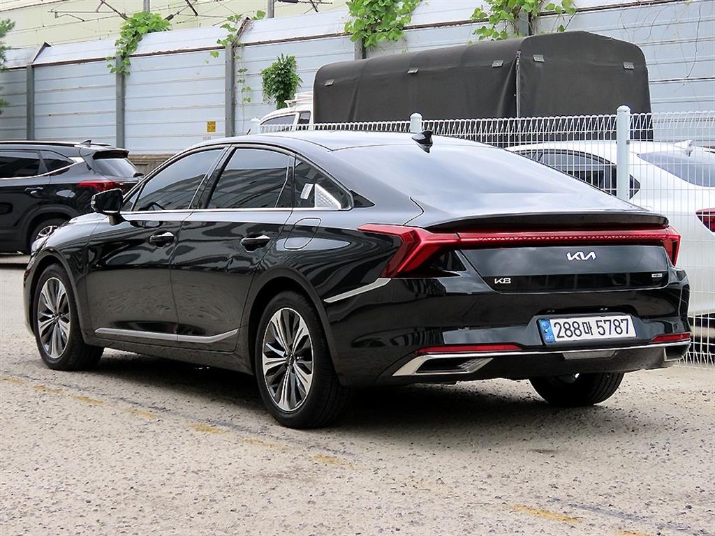 KIA K8 - Vista 3