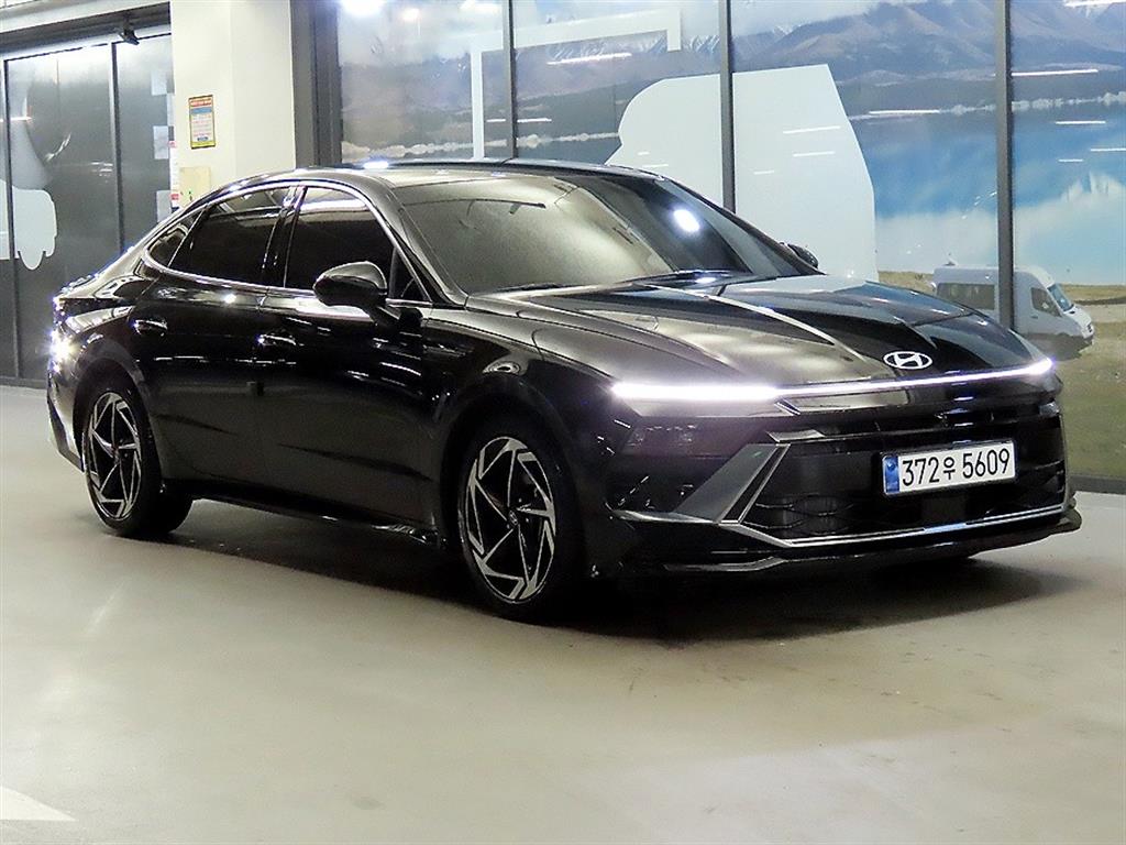 HYUNDAI Sonata 2023 Negro - Importación desde Corea - HF Imports Iquique - Foto 1