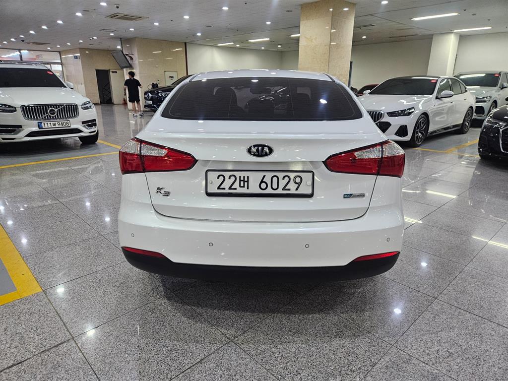 KIA K3 - Vista 3