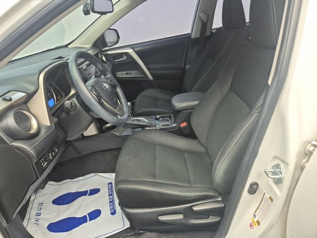 Toyota RAV4 - Vista 11