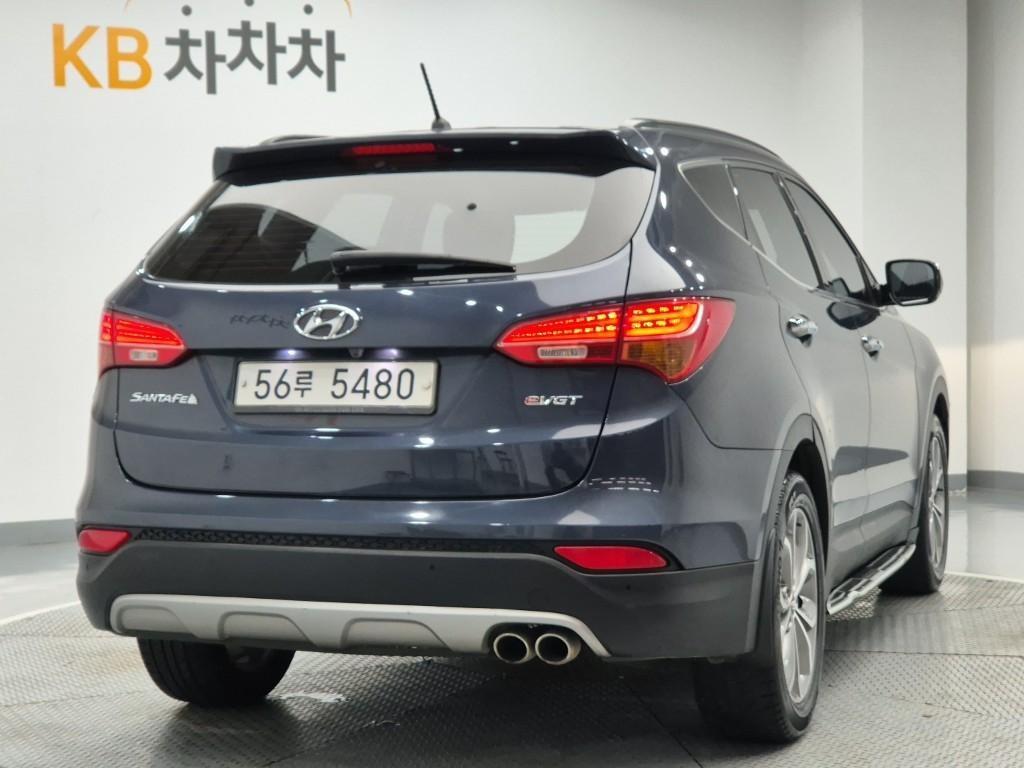 HYUNDAI Santa Fe - Vista 3