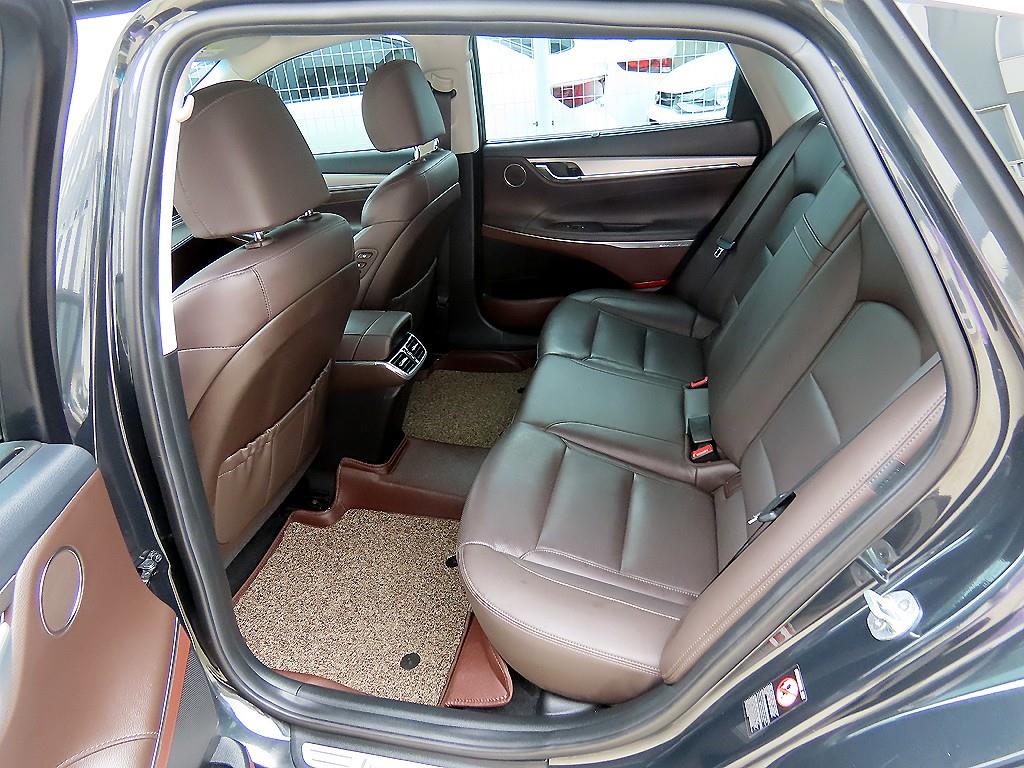 HYUNDAI Grandeur - Vista 6