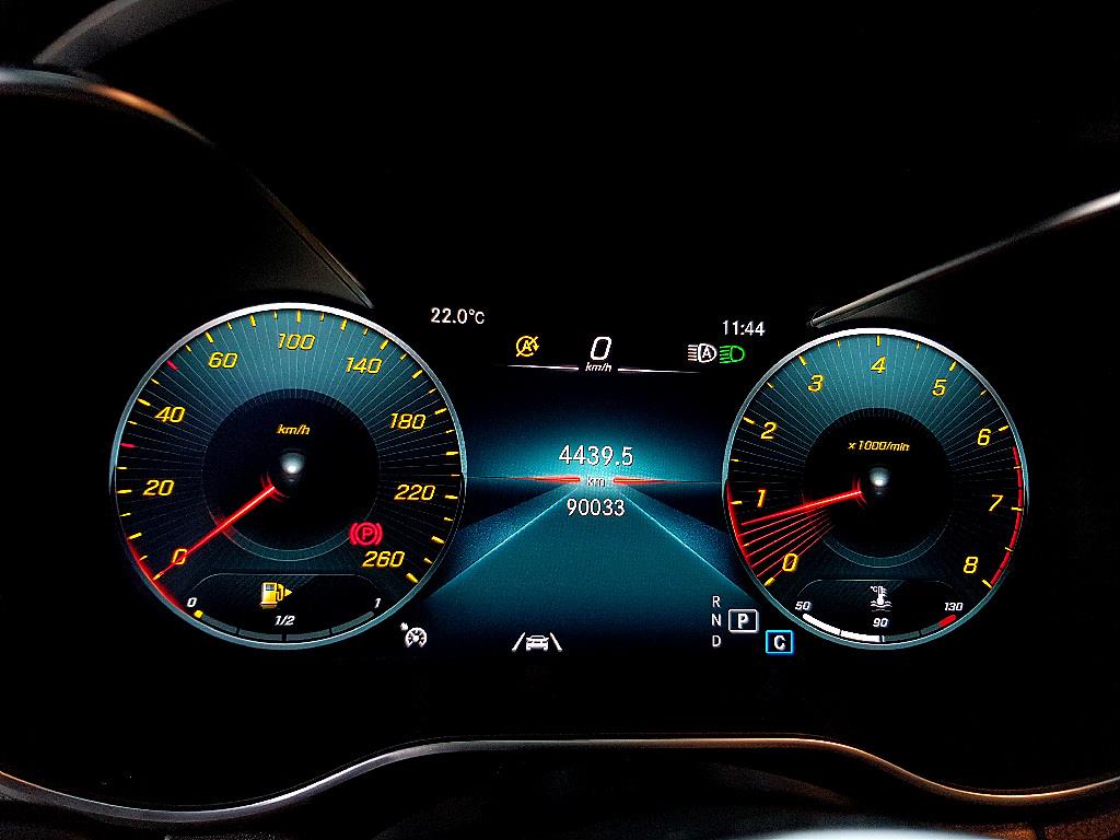 Mercedes Benz GLC Class - Vista 7