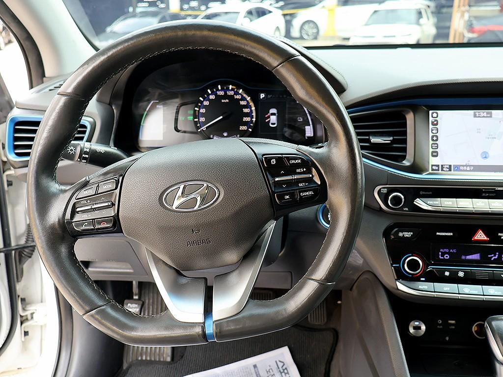 HYUNDAI Ioniq - Vista 8