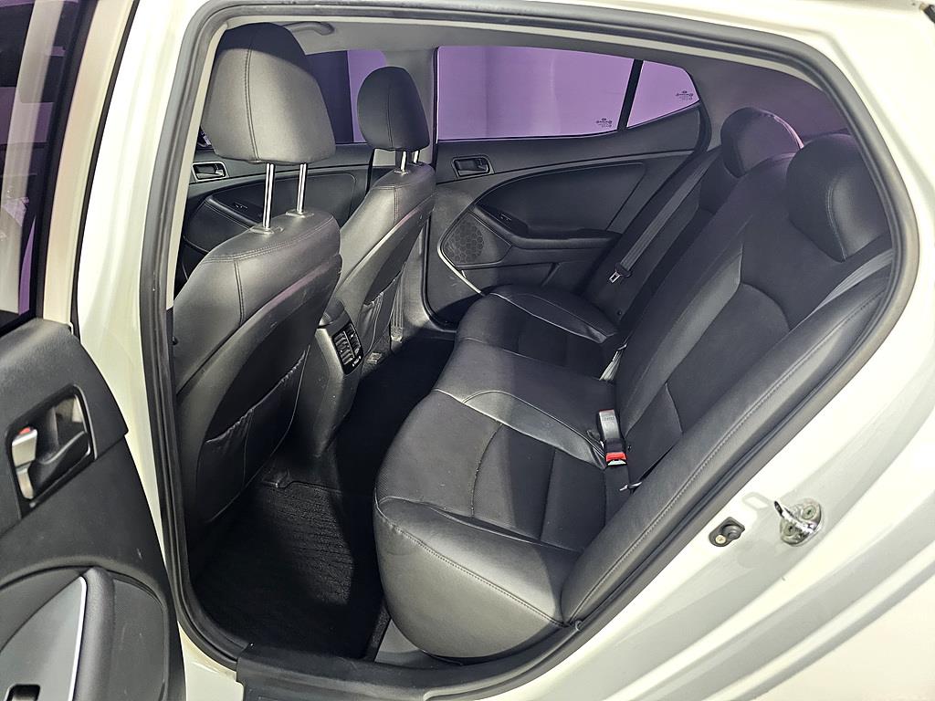 KIA K5 - Vista 9