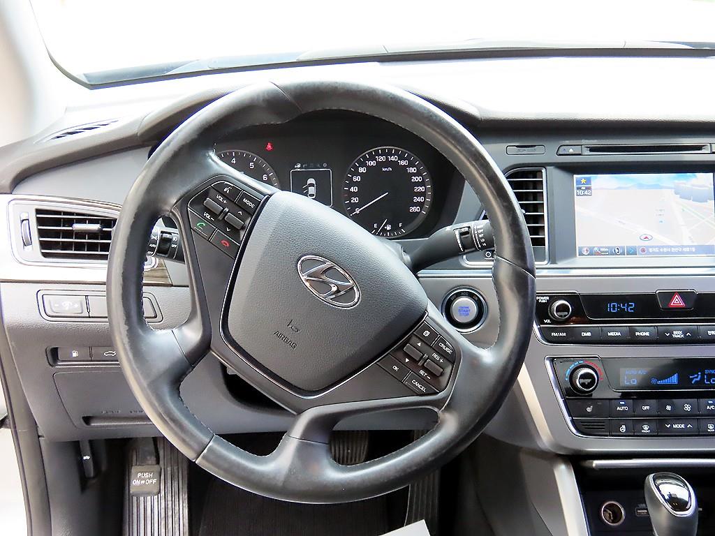 HYUNDAI Sonata - Vista 8