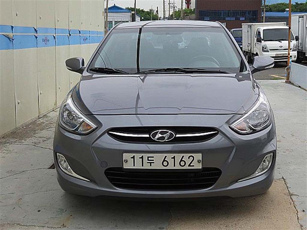 HYUNDAI Accent 2015 Gris - Importación desde Corea - HF Imports Iquique - Foto 1
