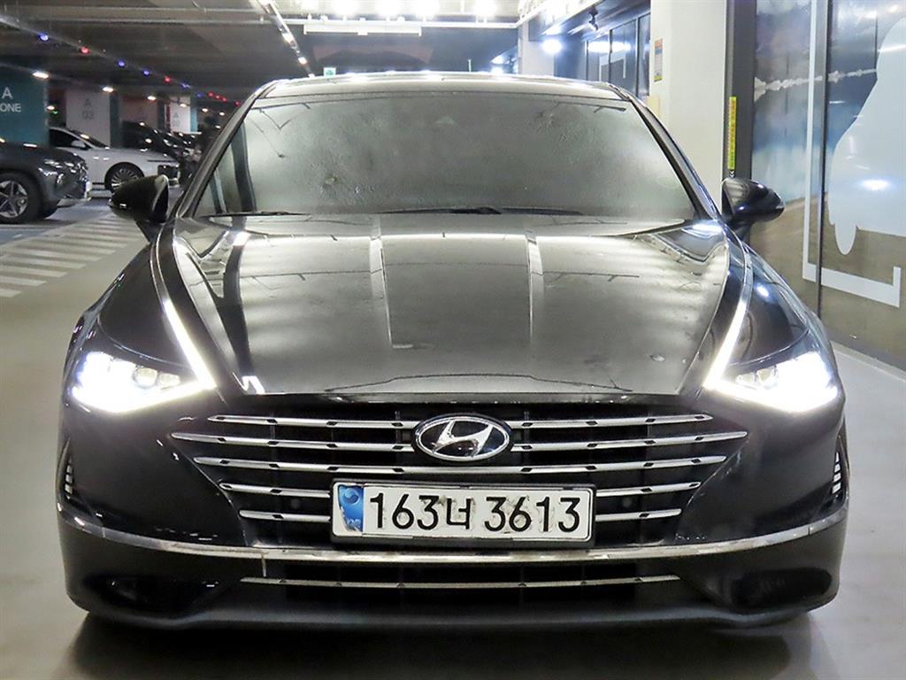 HYUNDAI Sonata - Vista 2