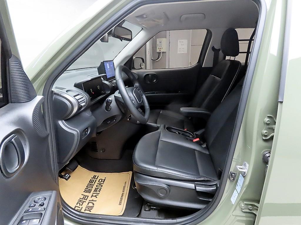 HYUNDAI Casper - Vista 5