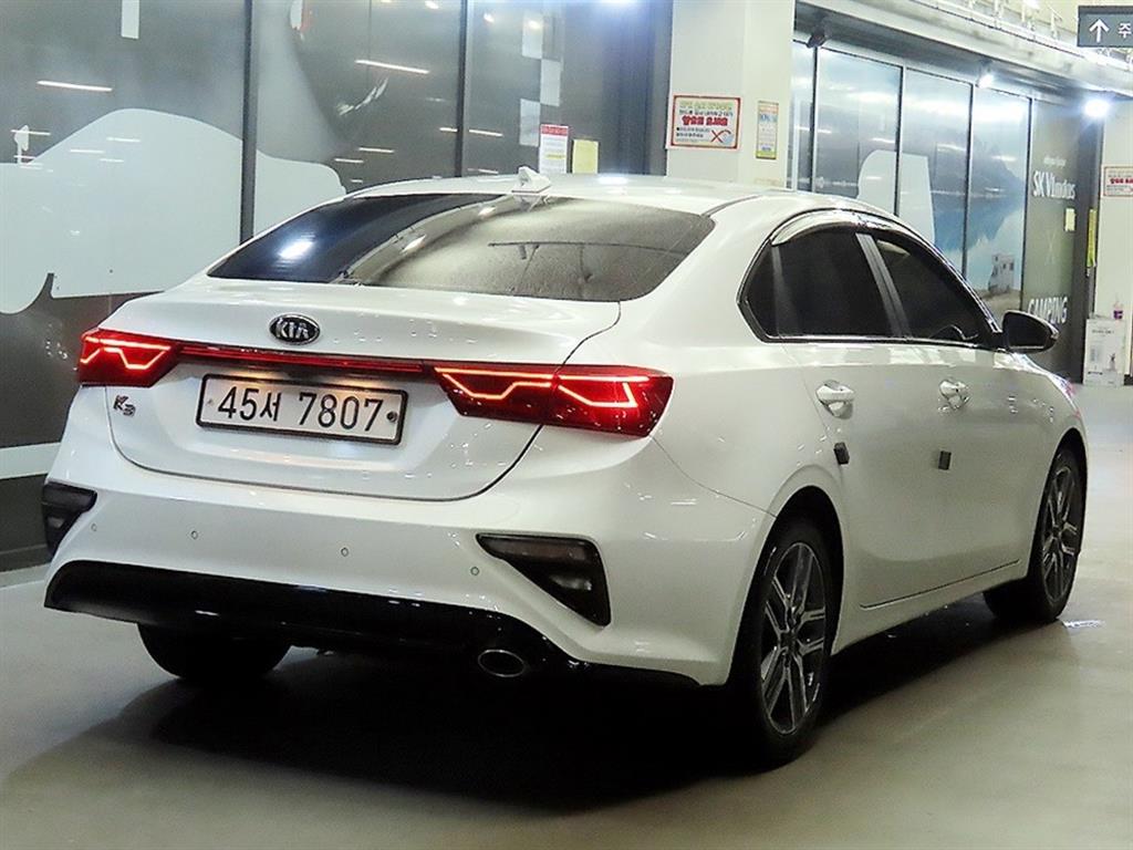 KIA K3 - Vista 4