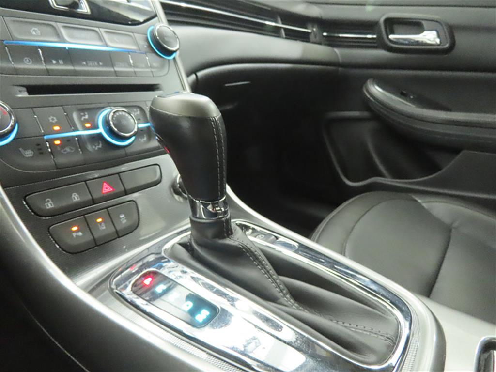 Chevrolet Malibu - Vista 11