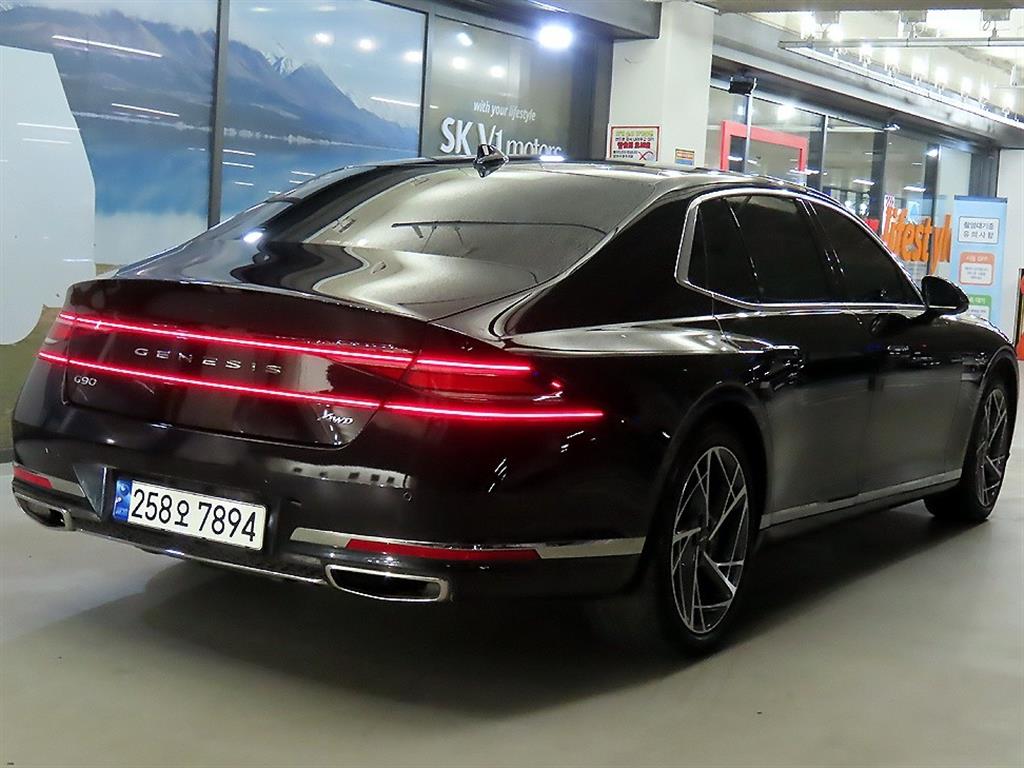 Genesis G90 - Vista 4