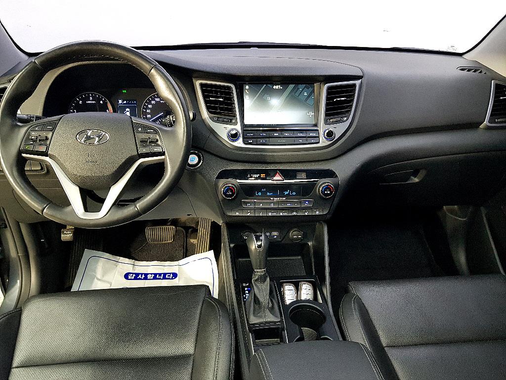 HYUNDAI Tucson - Vista 5