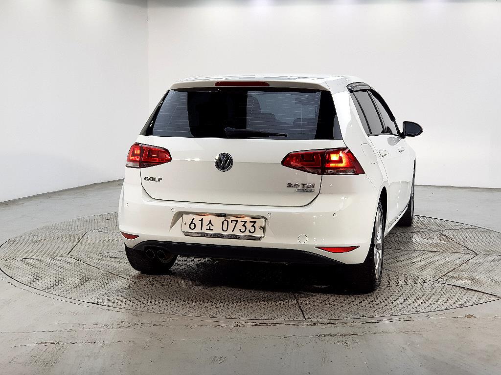 Volkswagen Golf - Vista 3