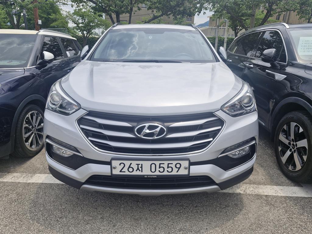 HYUNDAI Santa Fe 2016