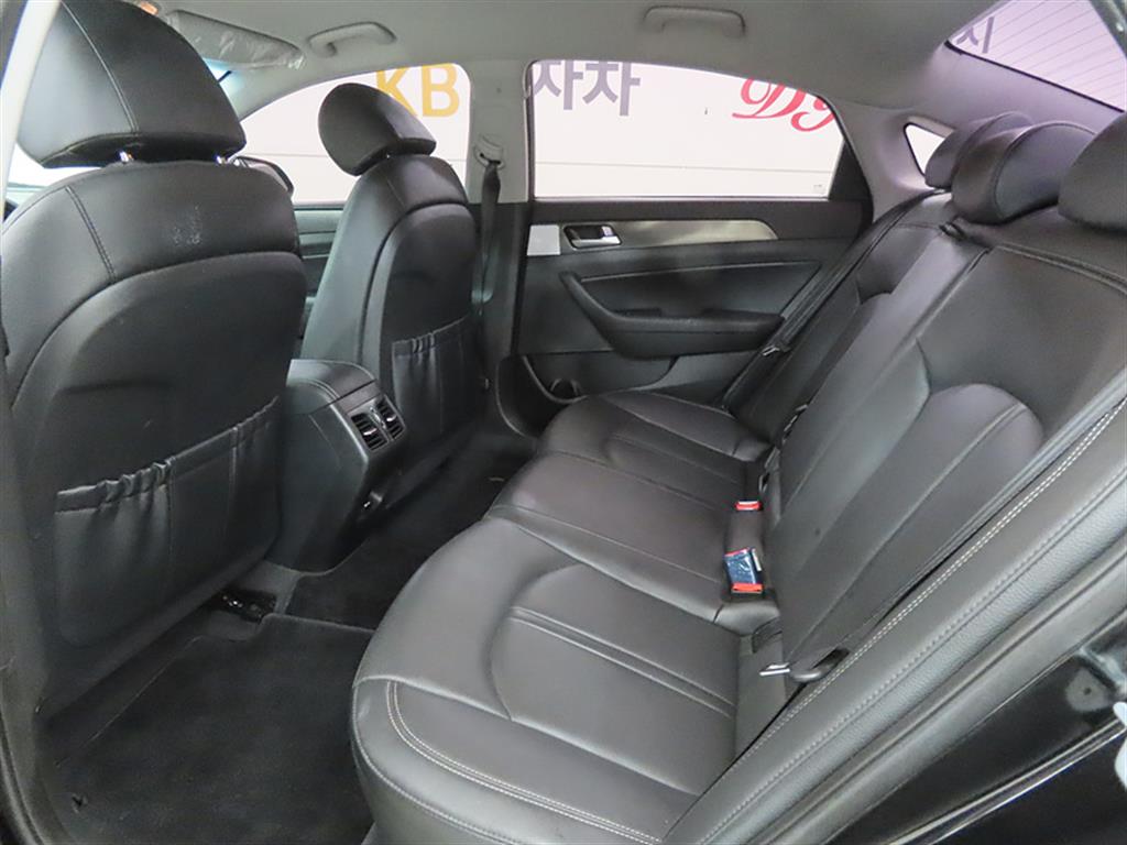 HYUNDAI Sonata - Vista 6