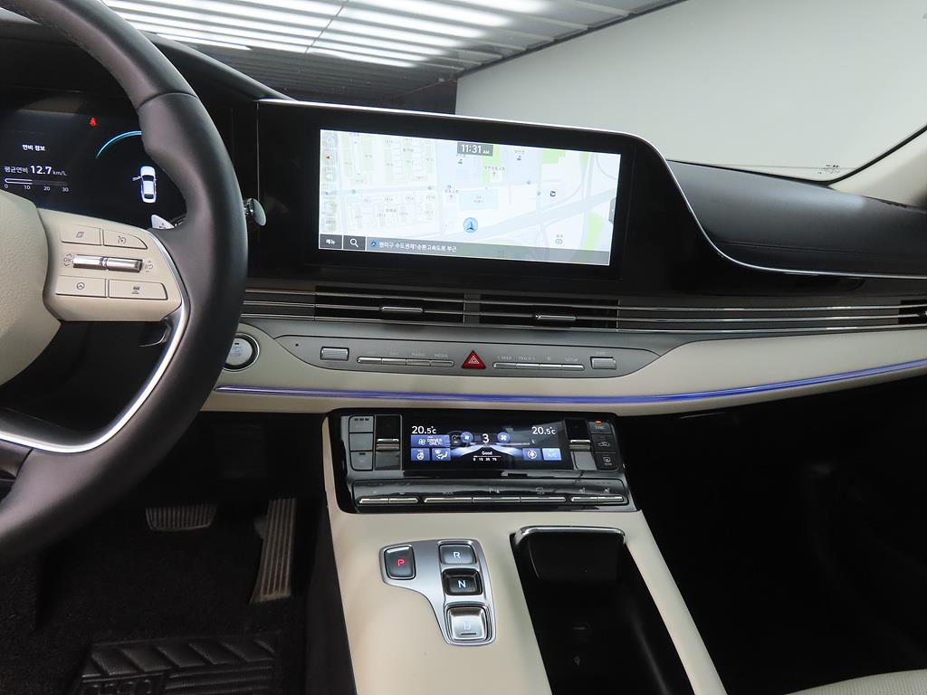 HYUNDAI Grandeur - Vista 10