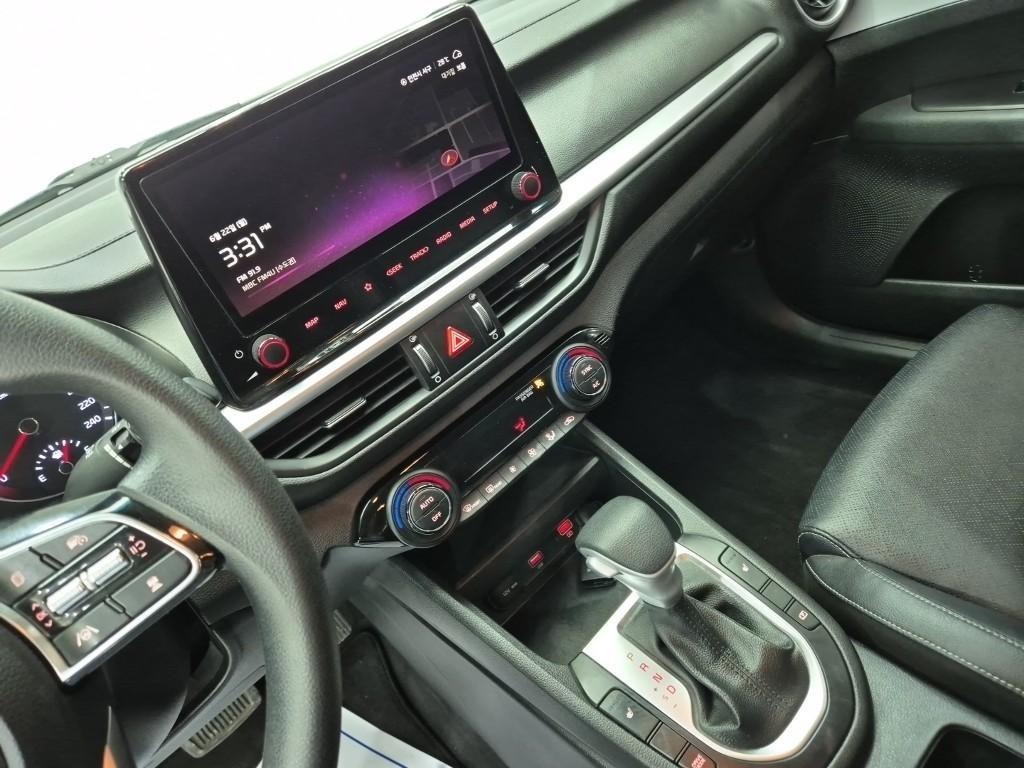 KIA K3 - Vista 10