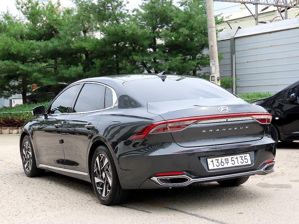 HYUNDAI Grandeur - Vista 3