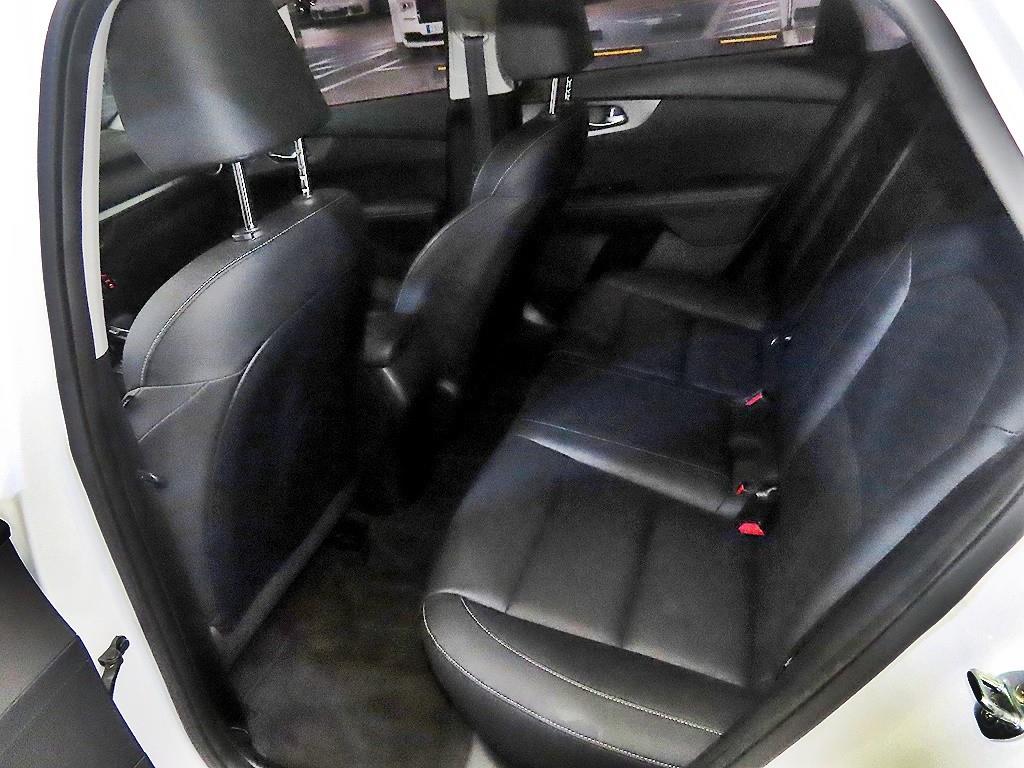 KIA K3 - Vista 7