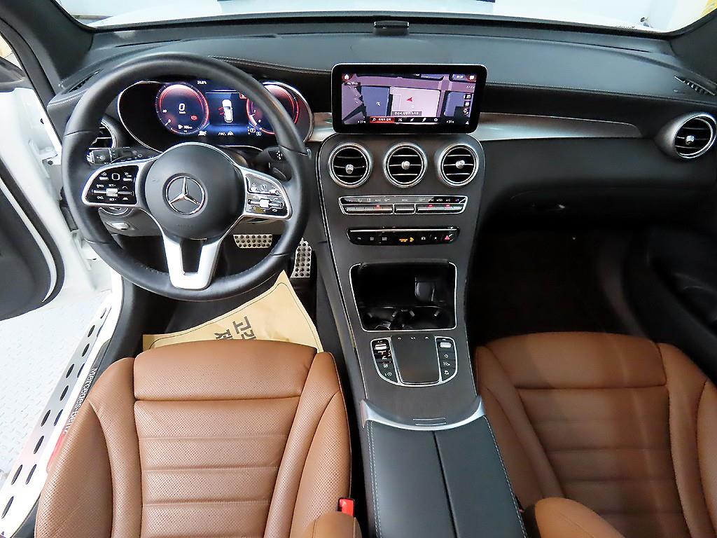 Mercedes Benz GLC Class - Vista 7