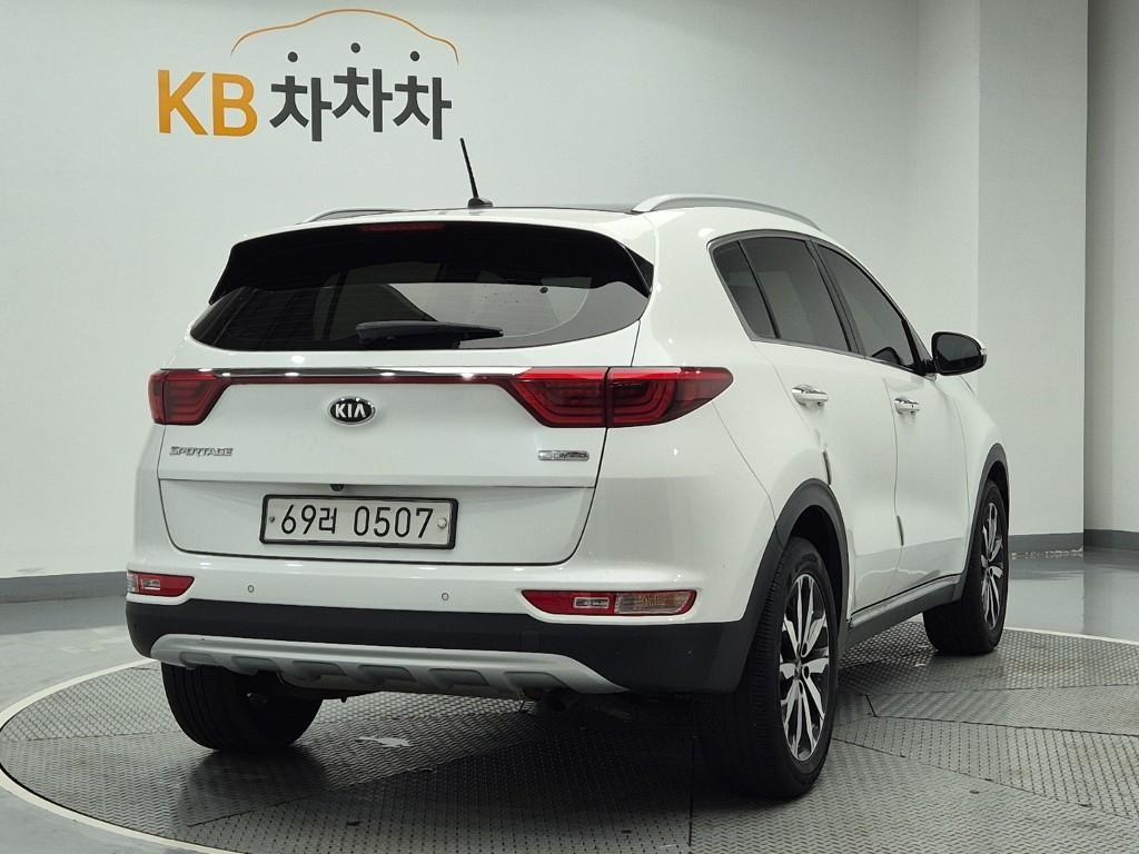 KIA Sportage - Vista 3