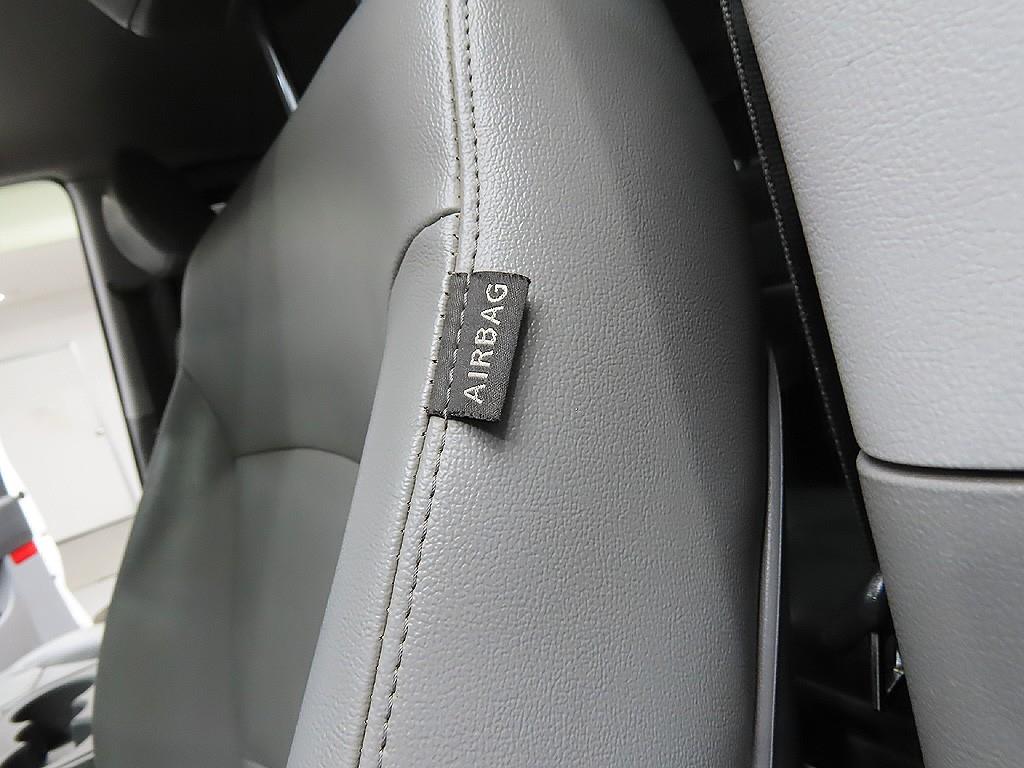 HYUNDAI Starex 2015 Blanco - Importación desde Corea - HF Imports Iquique - Foto 16