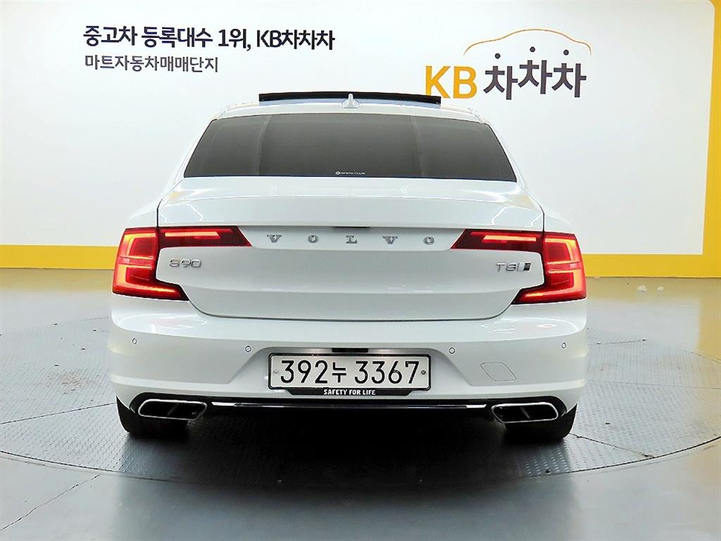 Volvo S90 - Vista 3