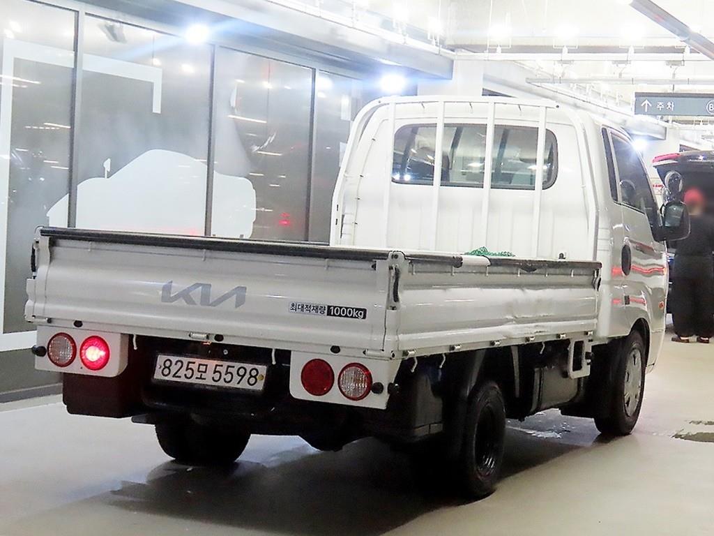 Small Truck Cargo (small) - Vista 4