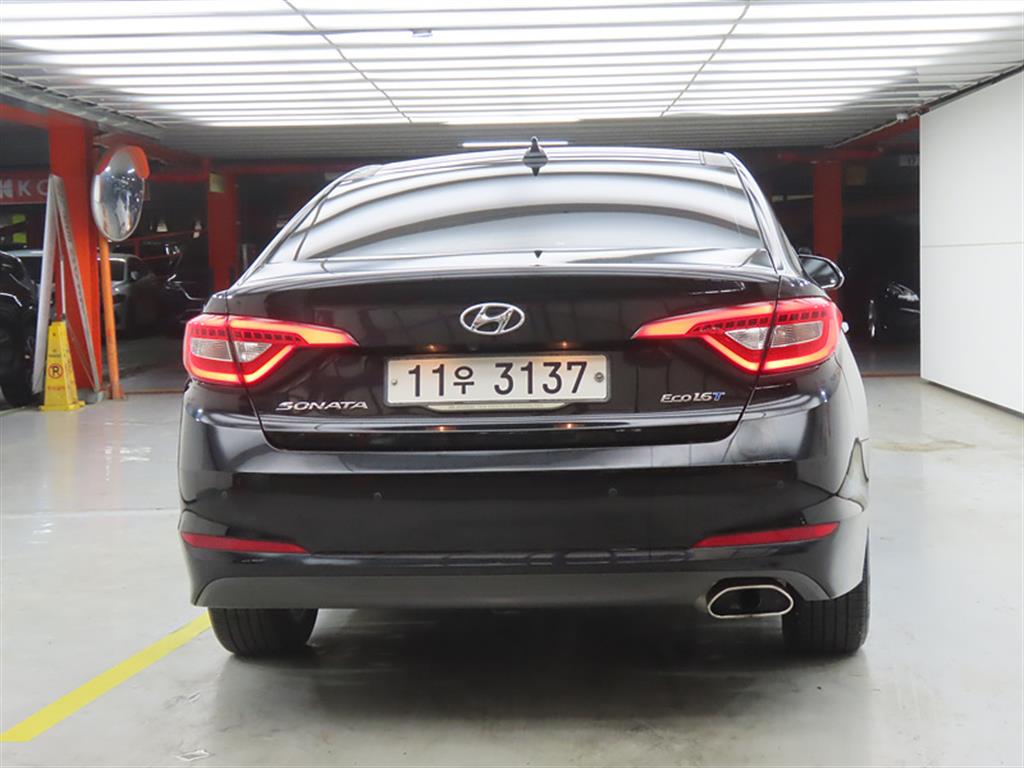 HYUNDAI Sonata - Vista 3