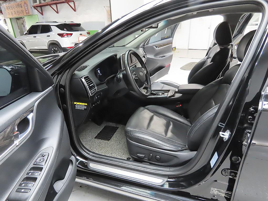 HYUNDAI Grandeur - Vista 11