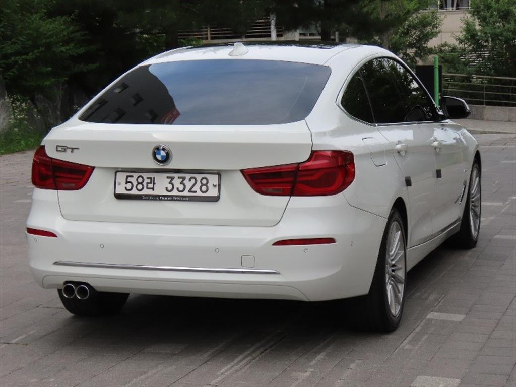 BMW Gran Turismo - Vista 3